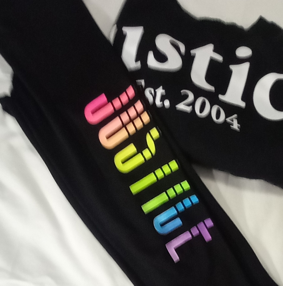 Justice Set - Picture 4 of 6